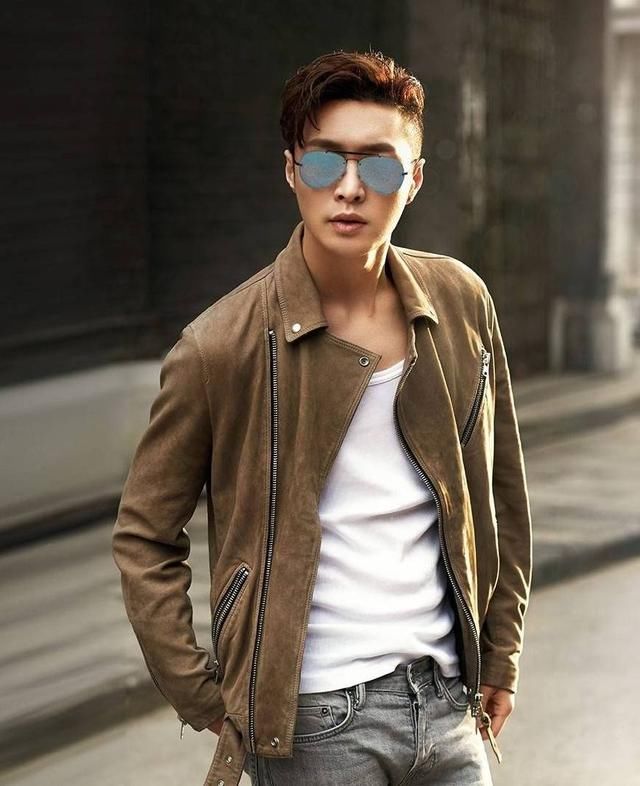 最会戴墨镜的吴亦凡，和最不会戴墨镜的张艺兴，差距不是一两年