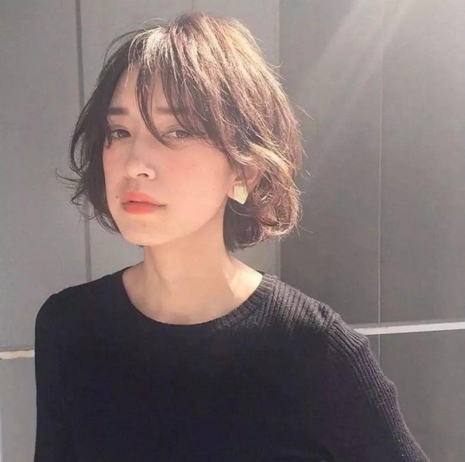 2018年流行的8款短发，看完忍不住想剪了!