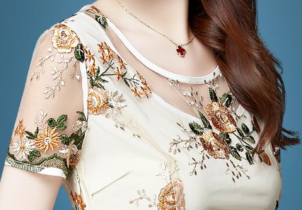 太美了，这裙子真的很美，30-50岁女人穿，高雅迷人又上档次