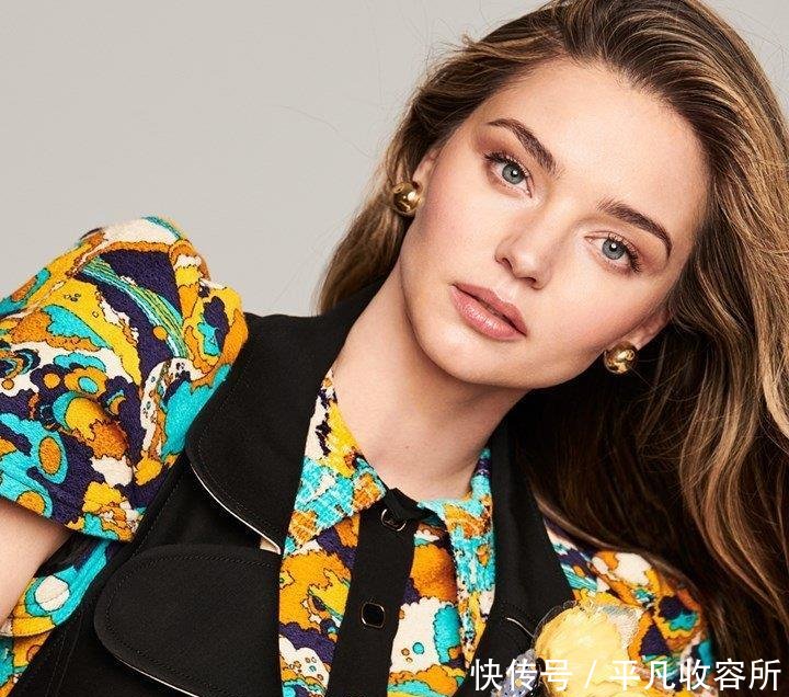 【气质】米兰达·可儿新款时尚搭配展现高贵气质,大圆脸不见了,变成熟