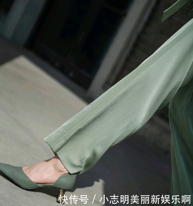  「脱俗」今年春天穿什么颜色?三木几套穿搭清新脱俗,有这个颜色就够了!