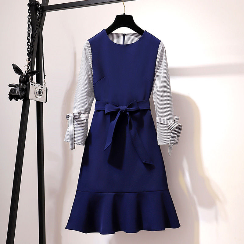 秋季又出新款了,这样大牌的女装真心太美,上身显瘦又气质