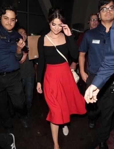  cm：165cm的Selena Gomez精美出门，跟随她那样穿，显瘦又时尚潮流