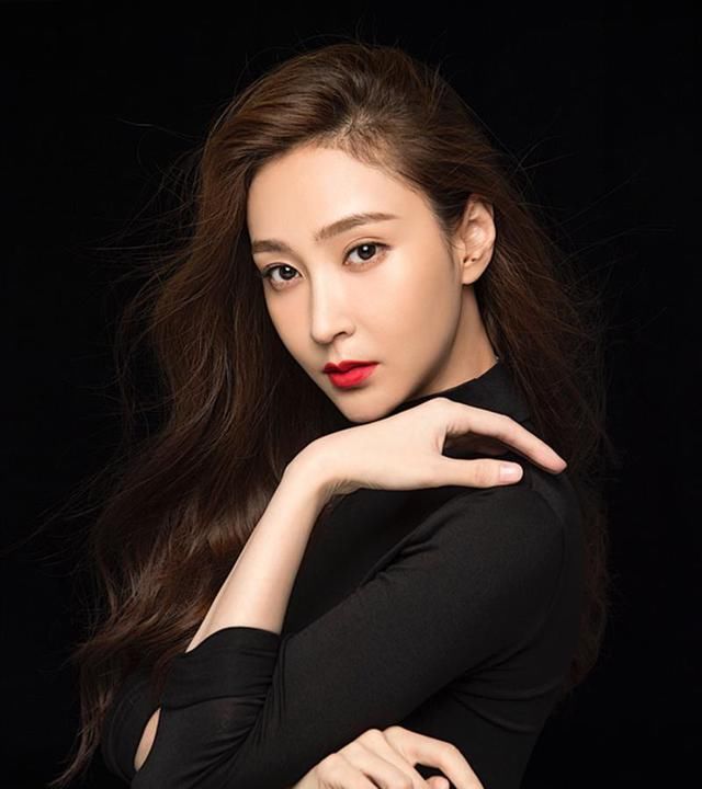  女人■女人到了30岁，想要延缓衰老要做好这些事，让我们告别皱纹和色斑