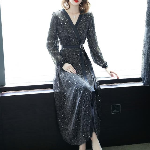 9月早晚温差大，少穿短裤！主张你穿中高端秋裙+平鞋，简直美爆