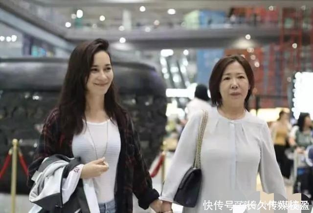 韩庚卢靖姗婚礼多大