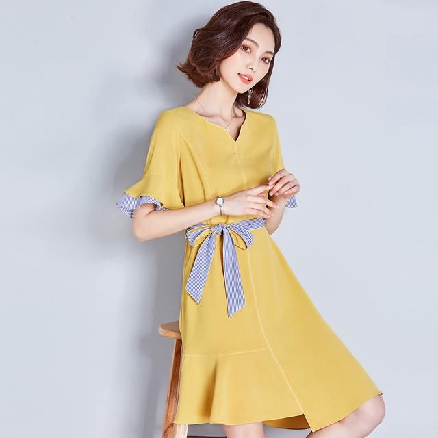 老婆真会穿衣打扮,这些长裙穿身上,肤白嫩美,超显大长腿