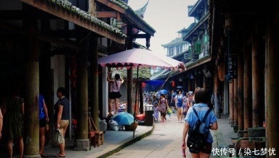 成都向南，无法抗拒黄龙溪戏水！