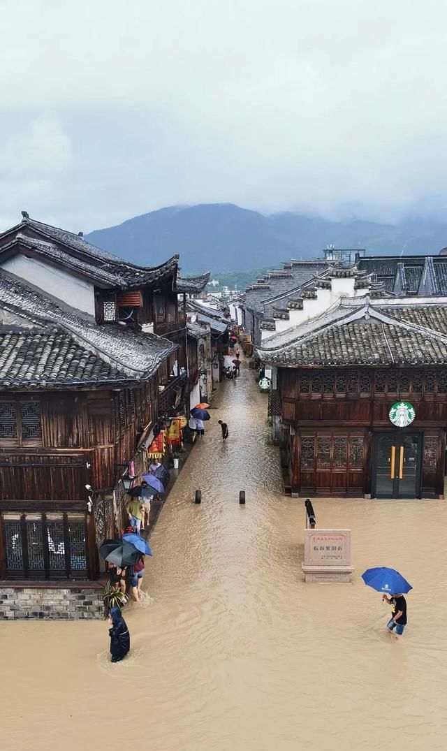 撑住！28人遇难，20人失联！这座古城全城被淹......