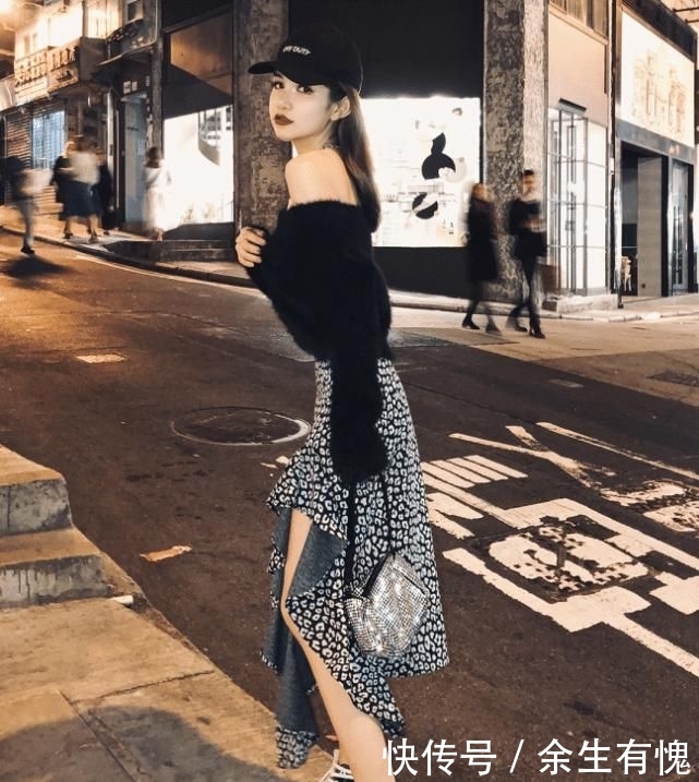  『美爆』聪明女生是不会只知道穿裤子的，学学她们这样穿，让你美爆全网