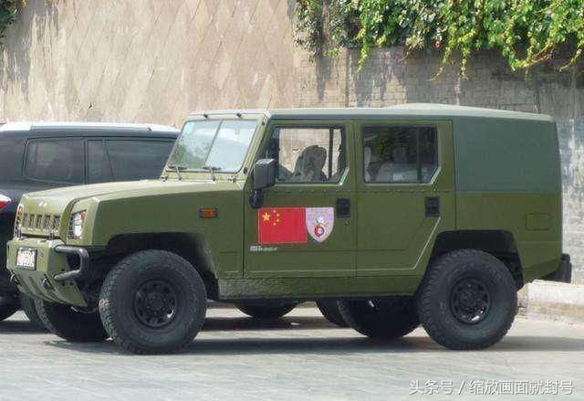 解读:军队首长一般是什么职务和军衔才配有专