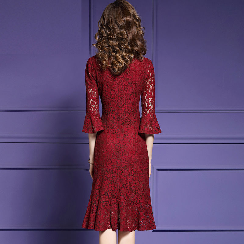 足足等了5天，这裙子提前开卖了!虽贵，但比十件旗袍还端庄优雅