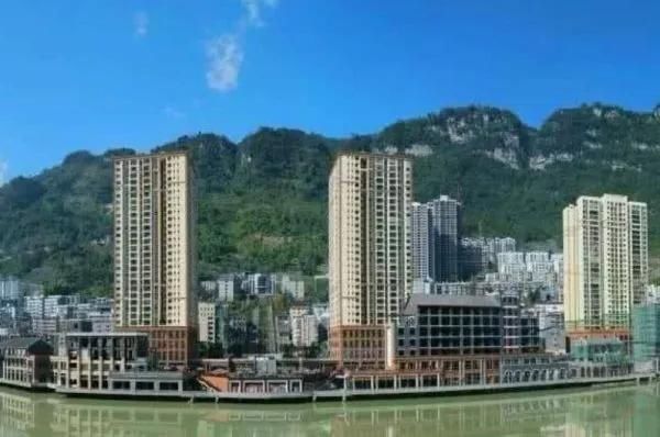  【盐津】中国首个开通“地铁”的县城，铁路从县城底下穿过，你