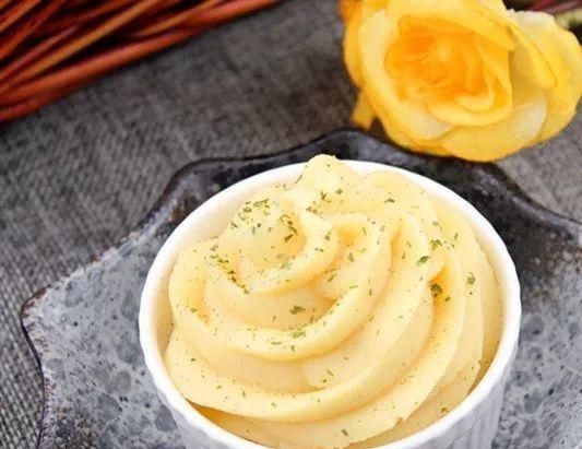 「好吃」土豆这样做好吃爆了,90%的人还不知道!