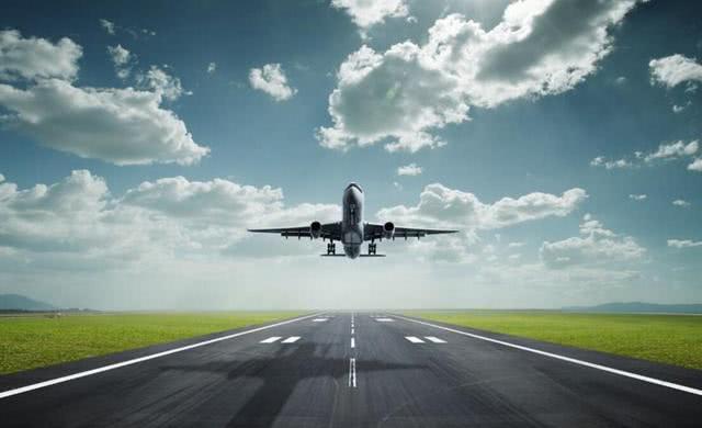 晚上飞机票比白天便宜，为何都没人愿意坐，乘务员说出其中隐情