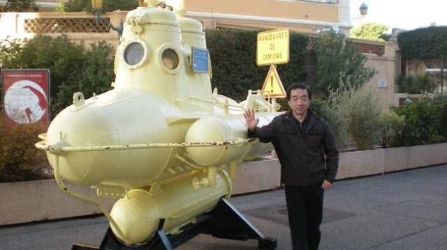 不明所以的外国网友：中国有铁路么？中国网友：我们都骑熊猫！