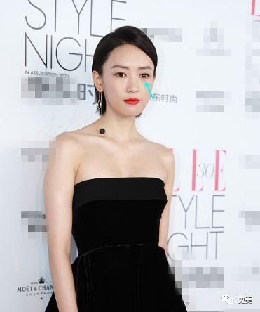 90后的郑爽关晓彤眼袋都要掉地上了，快来个医生救救她们吧!