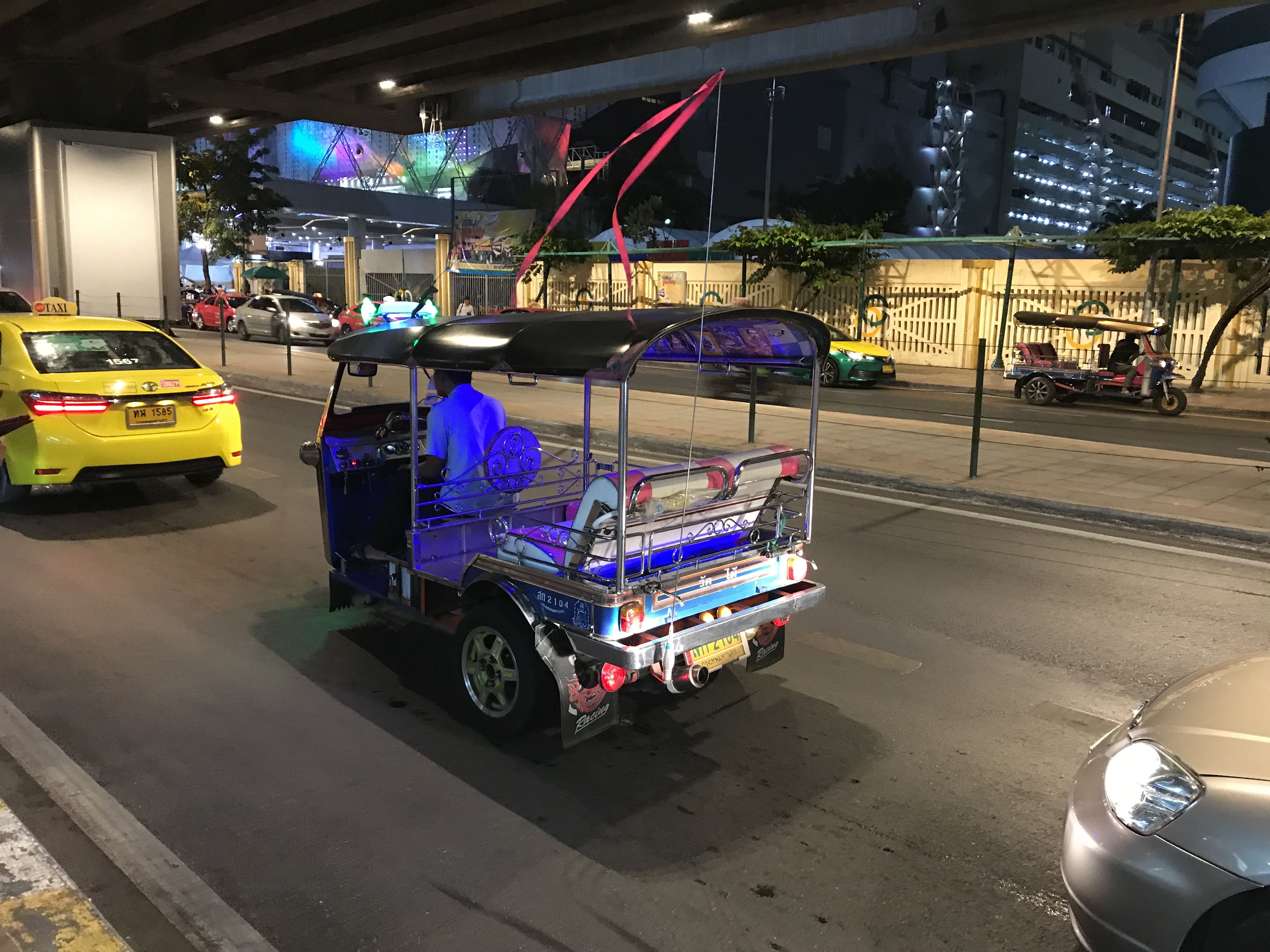 “泰”美丽!长腿小姐姐带你领略不一样的泰国