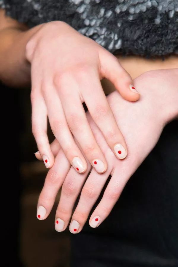 100款夏日美甲清单，请直接拿给你的美甲师安排!