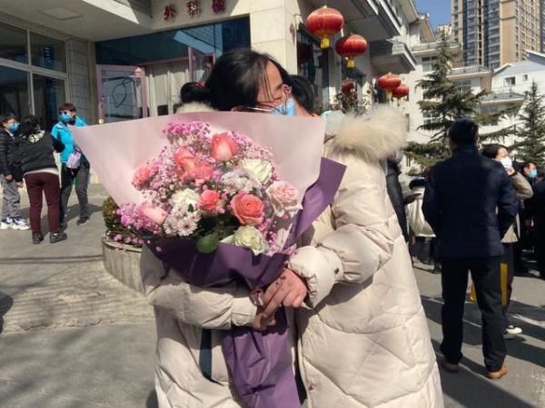  【出征】26名队员整装出发！兰州市第四批援助湖北医疗队出征