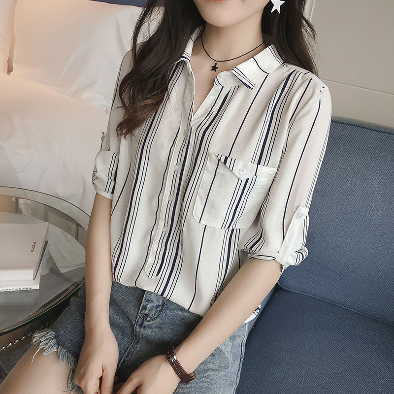 上班女人最爱的“秘书衫”，搭配包臀裙，勾勒出姣好身材