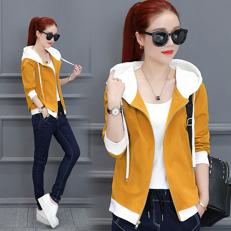 难怪呢，表妹把牛仔裤全丢了，出门穿这样的卫衣，太吸晴了