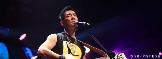 『歌坛中』他一生只钟爱一人,出道29年零绯闻,儿女双全,连"狗仔"都难挖料