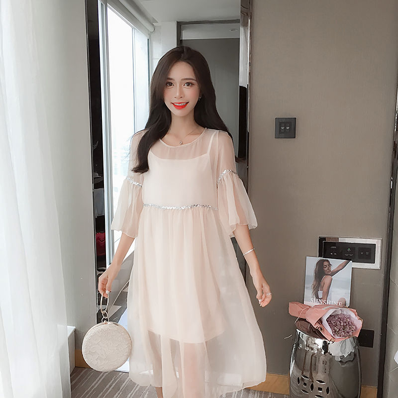 55岁婆婆穿这真丝连衣裙,减龄又大气,瞬间回到20岁