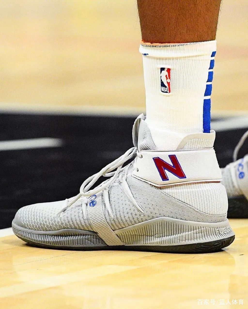  『球员』NBA球员上脚：伦纳德的NB篮球鞋，除了签名鞋还有低帮版！