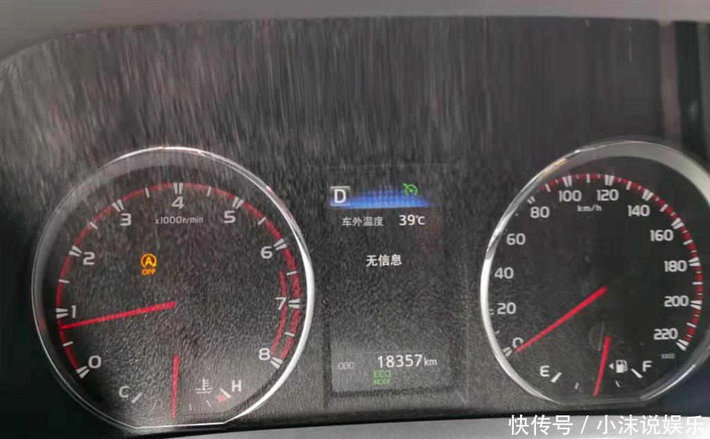 山西9旬老人住在16米长的恒温老屋，不装空调暑天睡觉还盖棉被