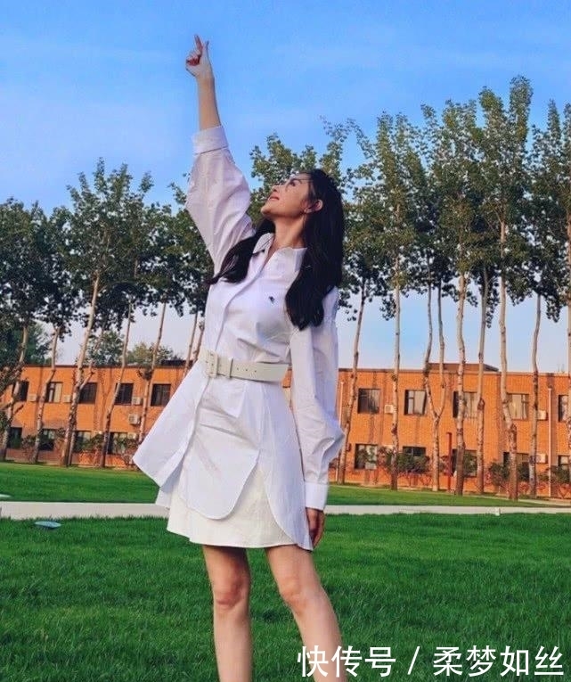 # 动漫#一穿就火了,网友大呼比动漫美!,张天爱首次COS王者荣耀貂蝉