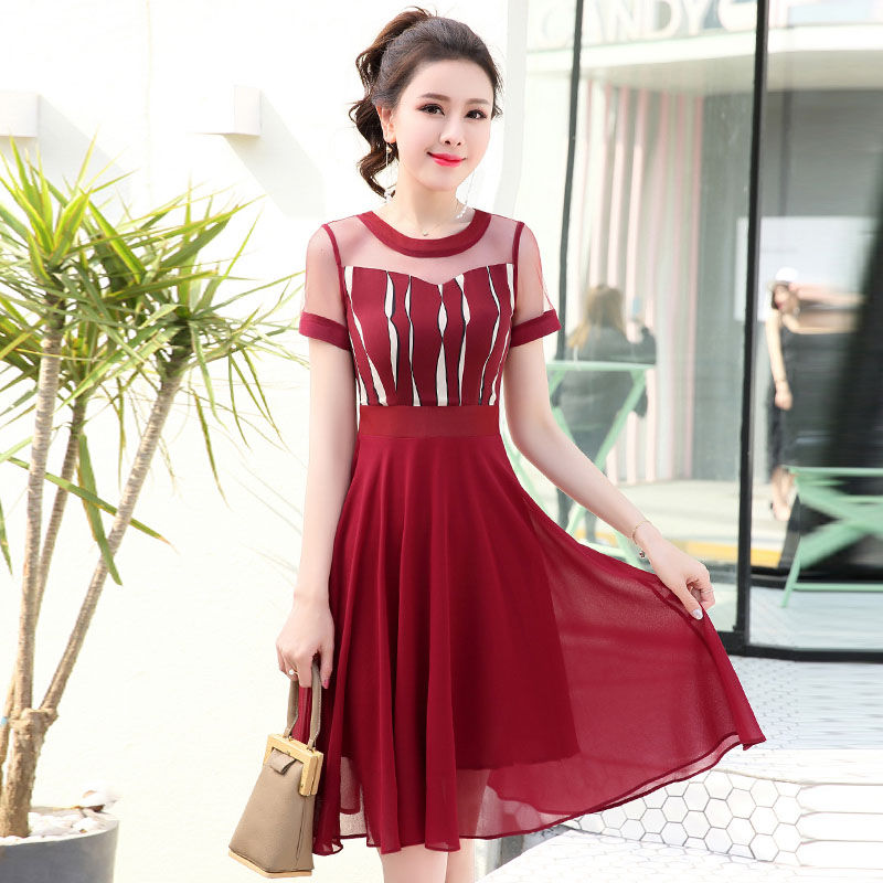 新发现!比旗袍还美的“减龄裙”，老婆穿上，到哪都惊艳全场