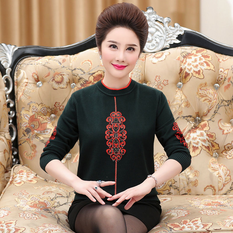 妈妈装，衣服稍微长一点显年轻，还显得有气质