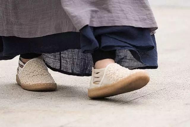 徒步沙漠99公里无恙?我许你一步一莲花，心静自然凉