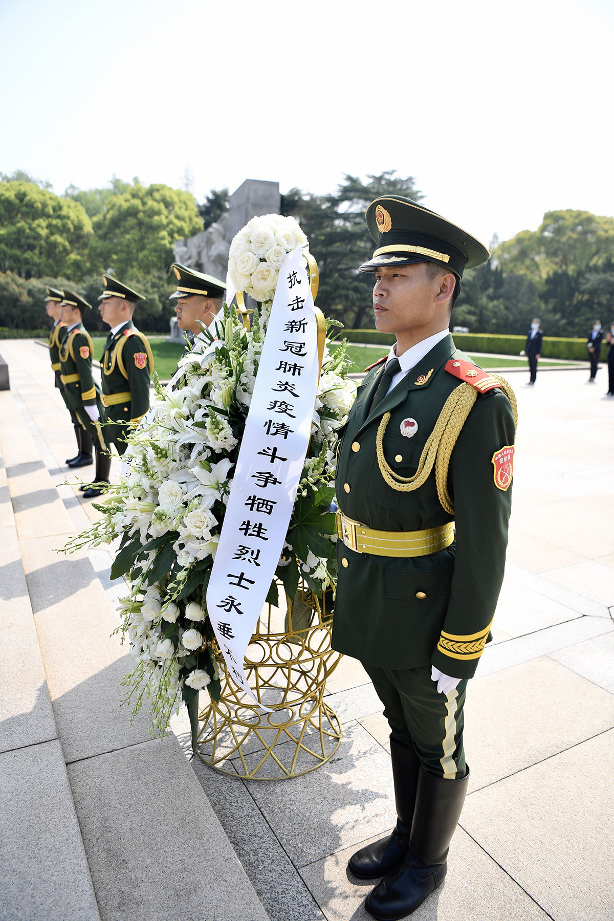  『全城』这一刻，上海，全城志哀