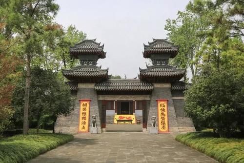 秦岭私藏2条自驾公路，秋季美成天堂，霸占北方最绚烂秋景