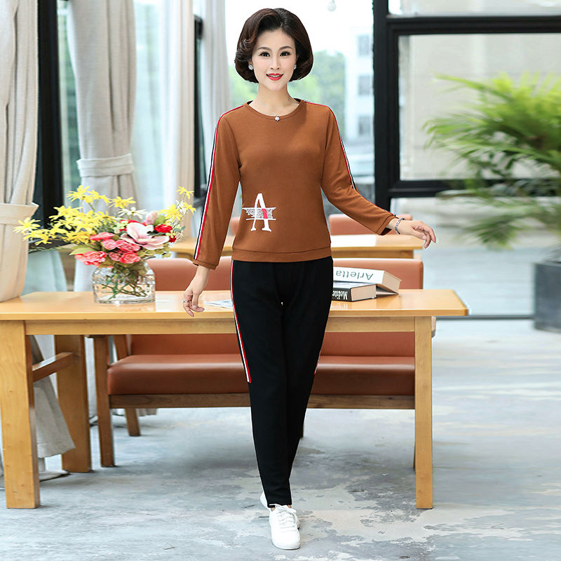 妈妈装给奶奶穿不好，看看“奶奶装”相当不错的选择，不赖