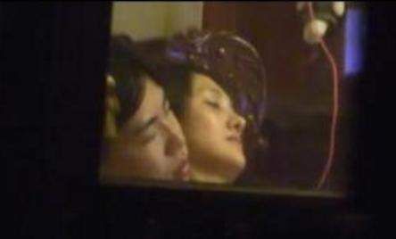 胡彦斌刚摸完郑爽头不到一天时间，公开喊话要将她微信电话全删除