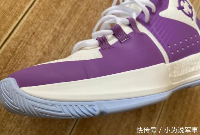 鞋面:全掌类boost,足弓大碳板,范弗里特上脚的狙击一代你期待吗