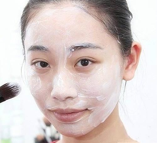 农村老中医分享的方法，牙膏配上它，睡觉抹抹脸，肌肤变化很大