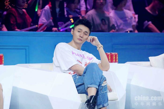 《这就是歌唱》李玟唤李荣浩“小李” 重遇“偷心贼”李祥祥”