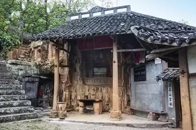 家底厚底气足!成都这座小城比敦煌还要辉煌，却低调得令人心疼!