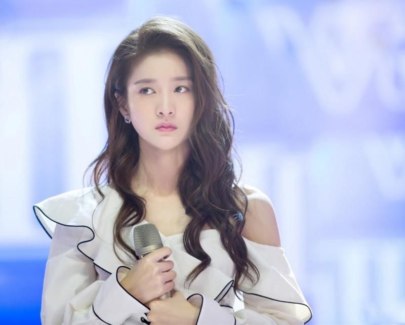 张雪迎成分手事件最大受益人，目前已发法律声明强压谣言