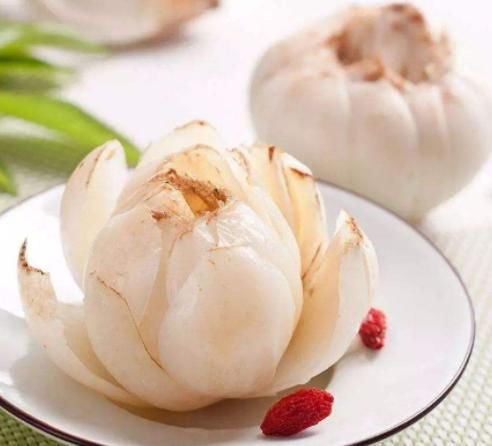  [食物]皱纹“最怕”这4种食物，聪明女人最爱吃，美白淡斑，滋润皮肤！