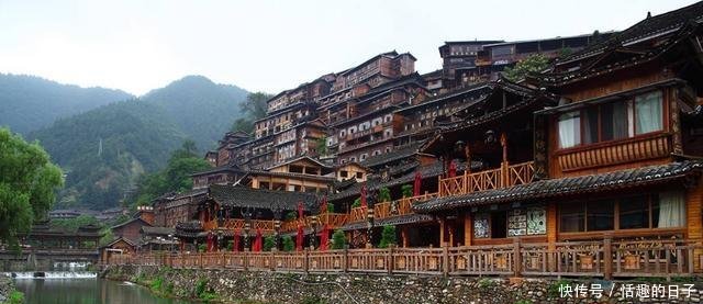 中国“最作死”古镇，丽江古城和它比简直就是良心景区！