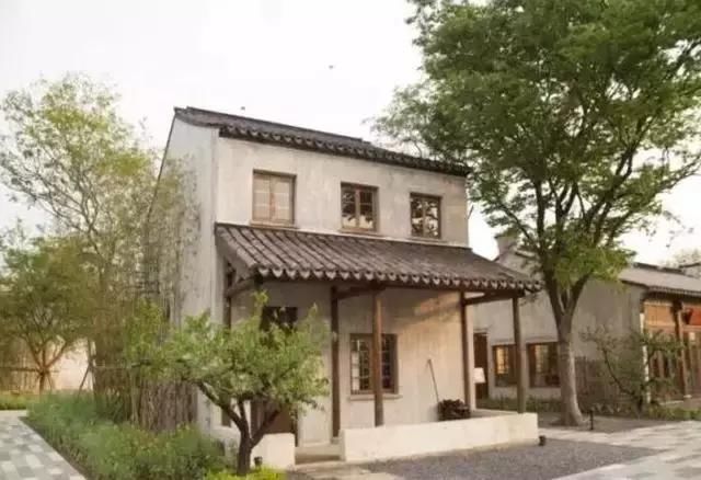 城市待不下去了，回乡村吧，建个院子安静生活