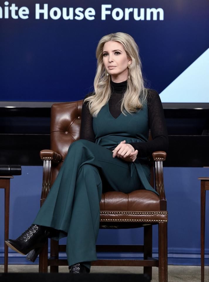 电视讲话中的伊万卡风姿，名媛气质就是这么拽