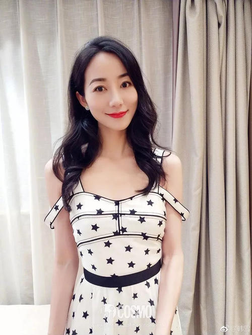 《幻乐之城》就是王菲带领的大型时装秀