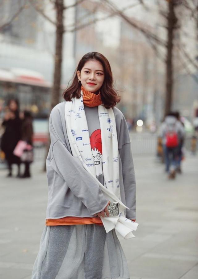 街拍：如果我有图3这样的身材，就任性狂吃还不怕丑