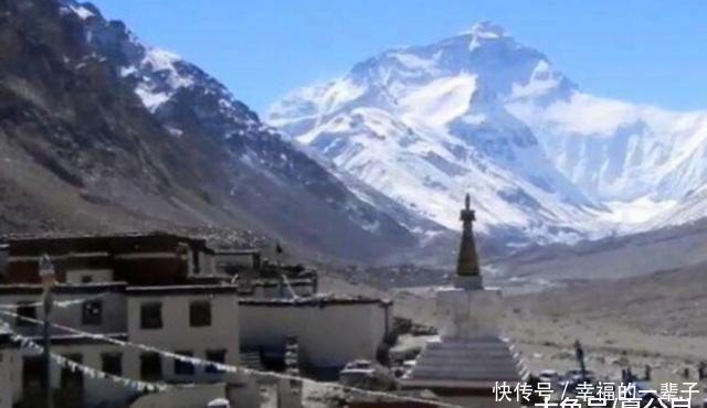 珠穆朗玛峰一半位于中国一半位于尼泊尔,可为什么说世界最高峰在